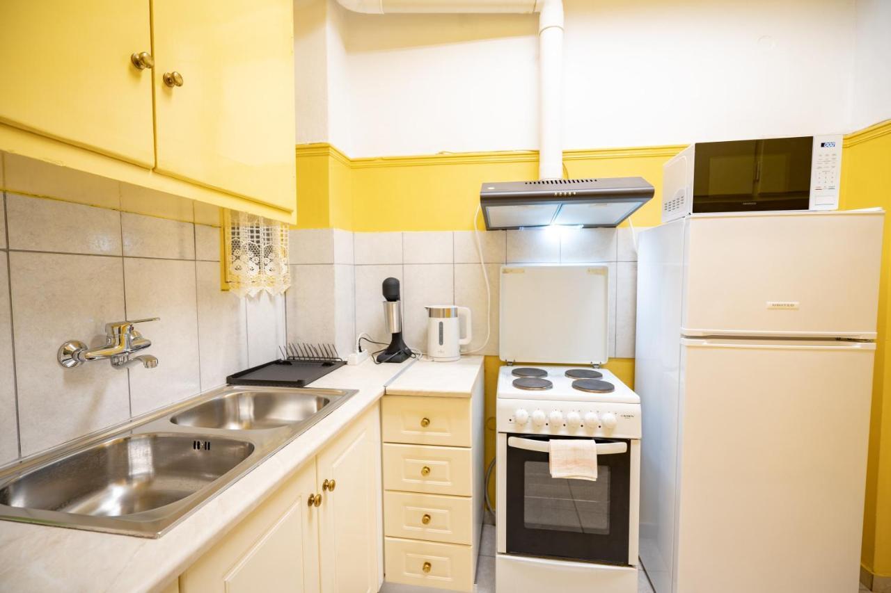 Ampelokipi Metro St. 2 Bedrooms 6 Pers. Apartment Athen Exterior foto